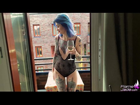 ❤️ Te kotiro tino nui e ngotea ana me te karepe me te whana i raro i te rangi tuwhera Porno fb i mi.filmexxx18.ru ️❤